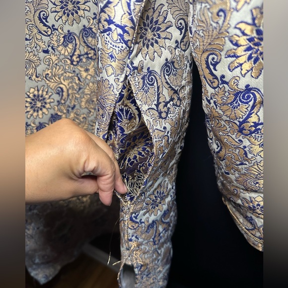 Men’s Kurta Tunic Top with pant with beading and embroidery - Picture 3 of 15